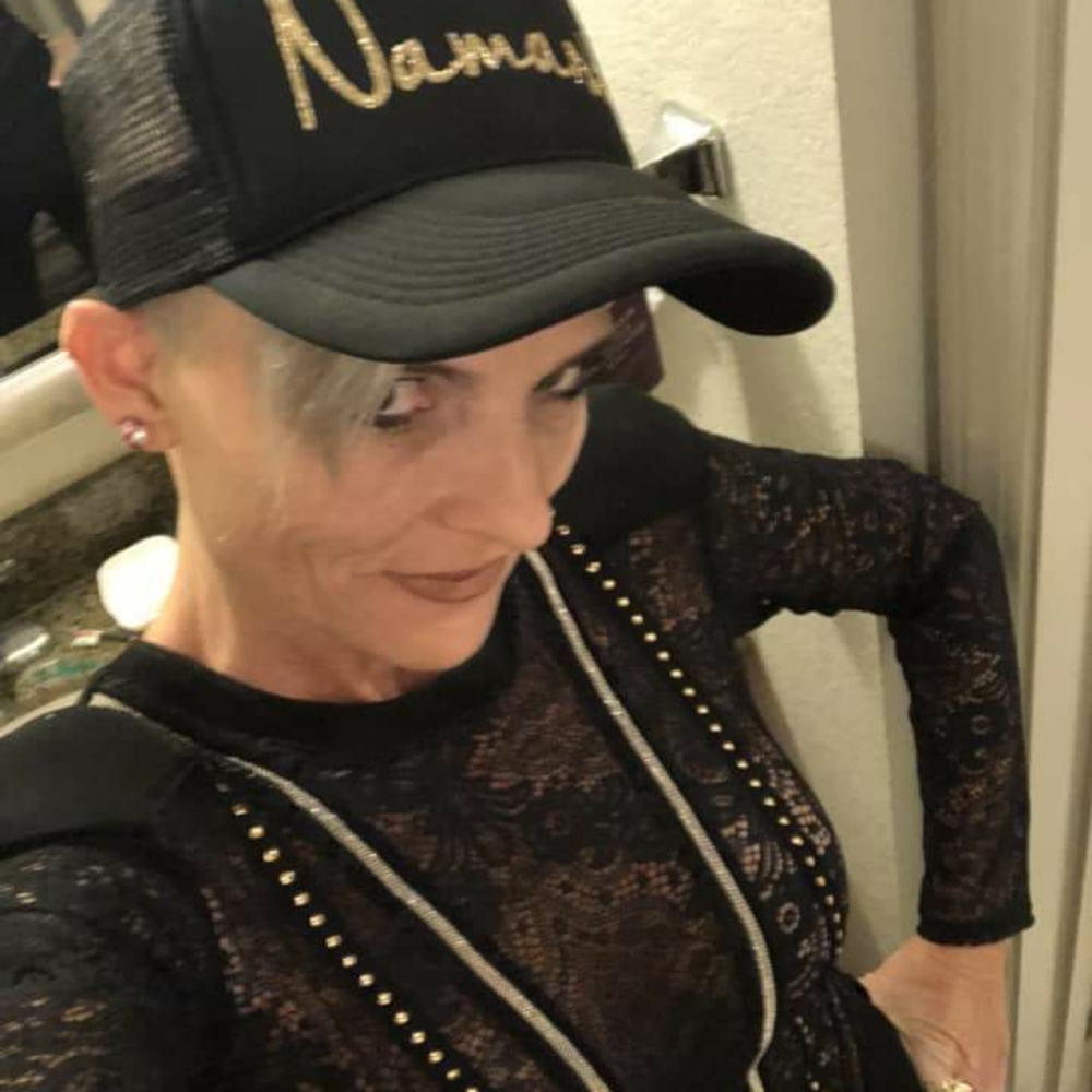 Victoria Secret long Sleeve lace black and gold bs